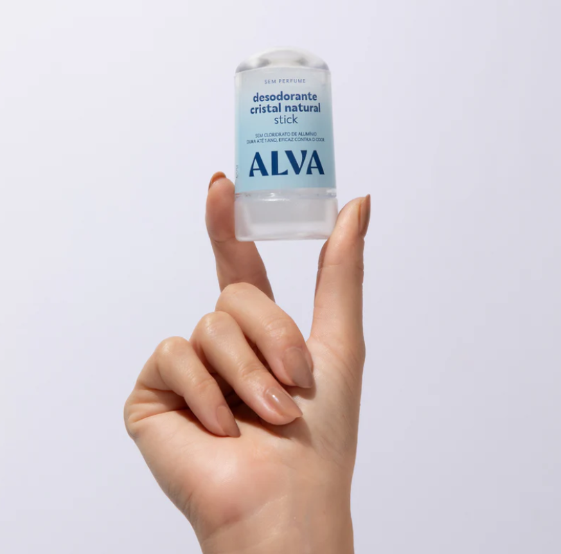Com apenas um ingrediente, o Cristal Alva elimina as bactérias responsáveis pelo odor. Nada de manchas na roupa, e uma proteção natural e saudável por 12 horas!