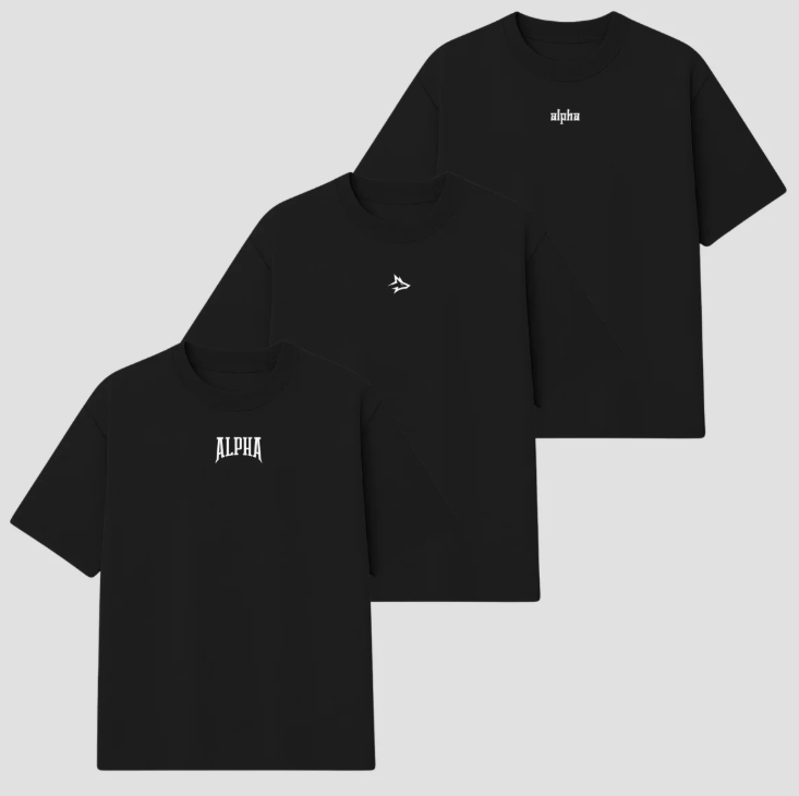 Projetado para a melhor performance. Esta camiseta possui modelagem raglan e é feita de tecido leve que absorve o suor.
