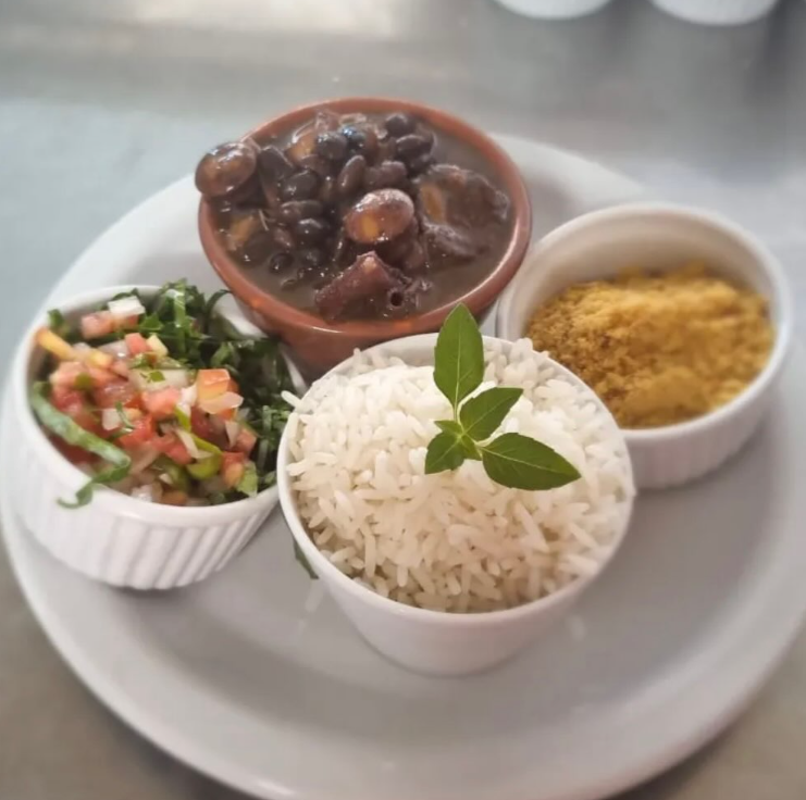 Onde comer barato em Fernando de Noronha